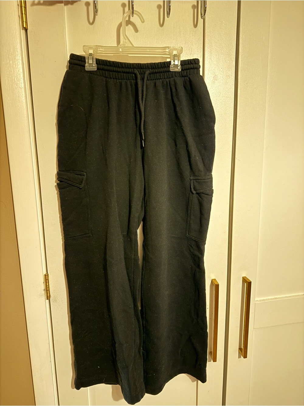 Old Navy Black Straight-Leg Cargo Sweatpants with Drawstring